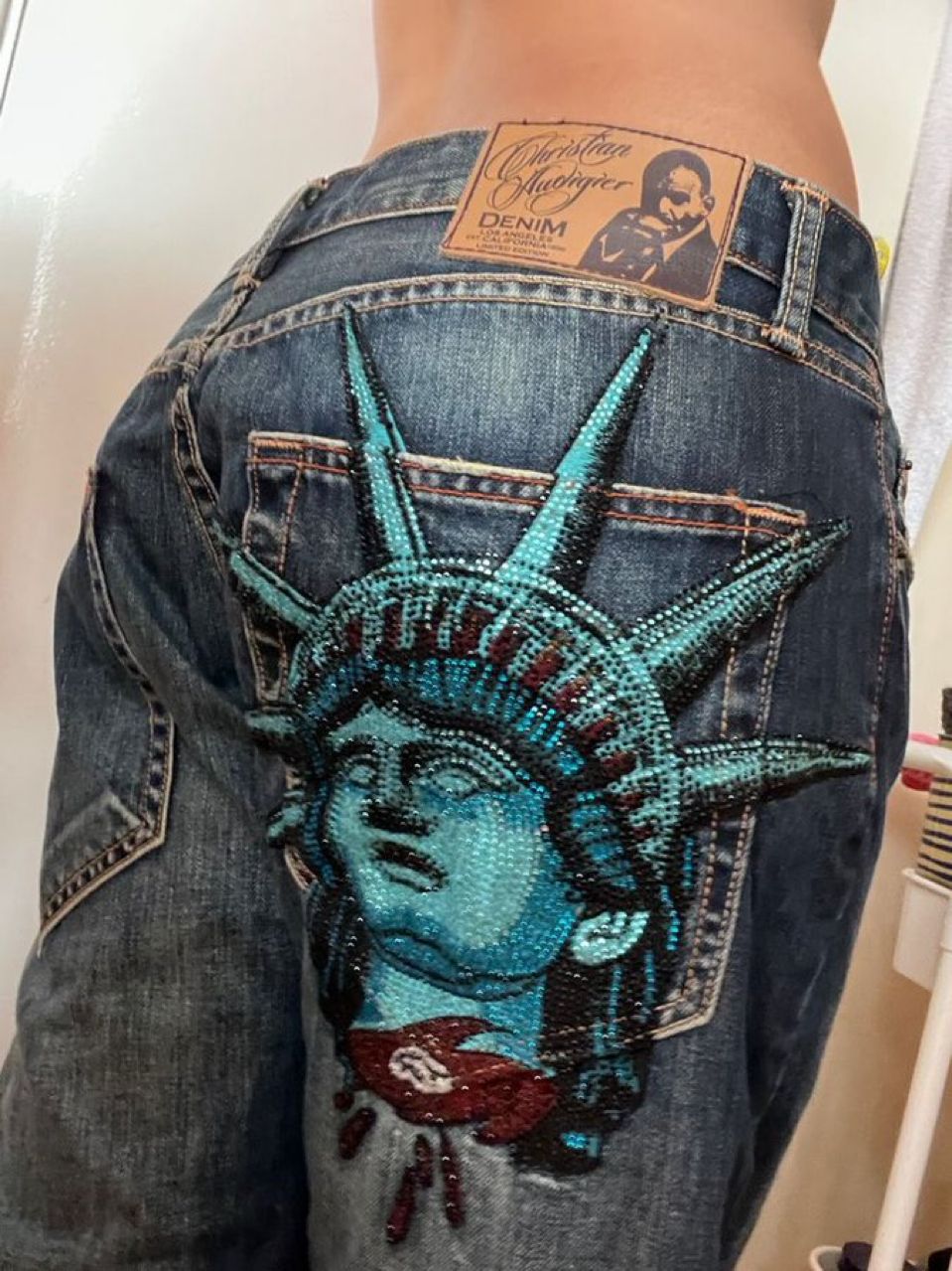Y2k 2000'ler Özgürlük Heykeli  - Embroidery Jeans Sakura incelemesi ve fiyatı