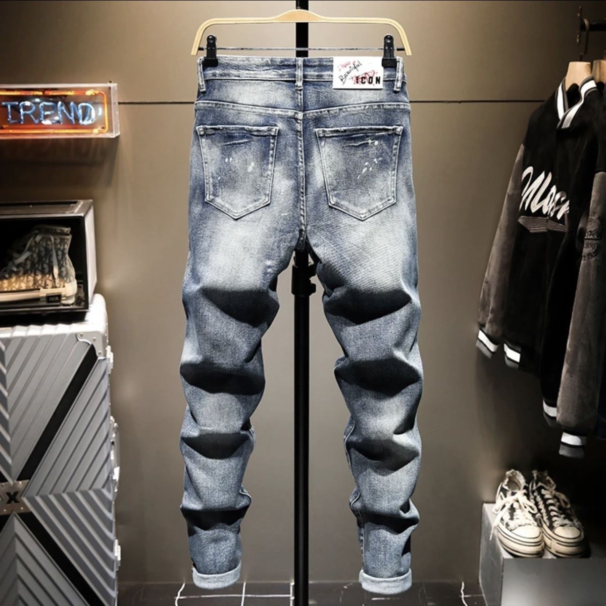 Üst Düzey Amerikan Ağır Sanayi - Embroidery On Jeans incelemesi ve fiyatı