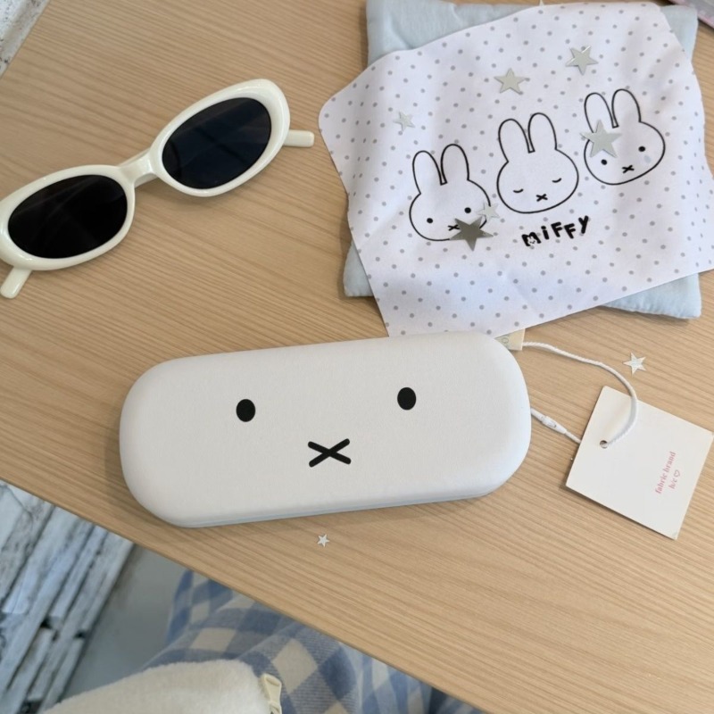 Karikatür Miffy Tavşan Tatlı v - Embroidery Wallet incelemesi ve fiyatı